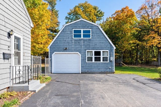 19 Alden St, Mansfield, MA 02048