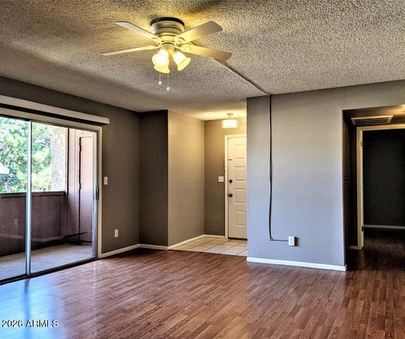 4608 W MARYLAND Avenue 203, Glendale, AZ 85301