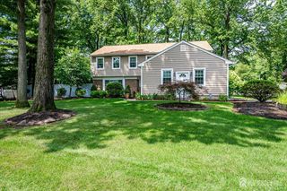 2 Pine Ridge Drive, Edison, NJ 08820