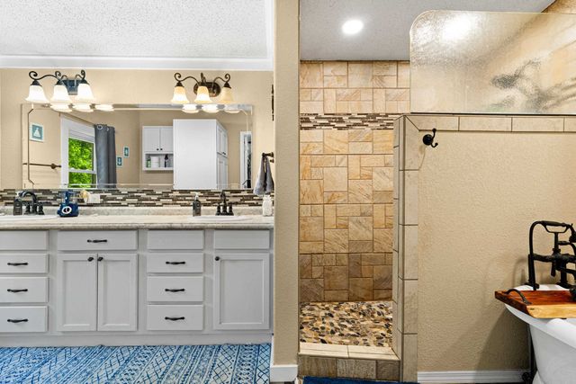 11 FLOREY LAKE, Kilgore, TX 75662