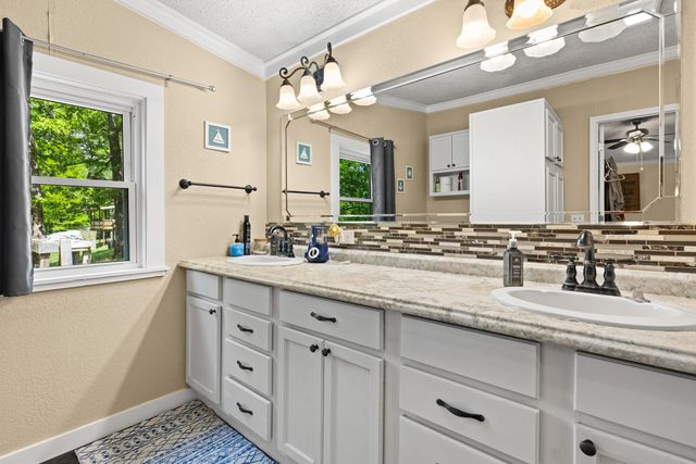 11 FLOREY LAKE, Kilgore, TX 75662