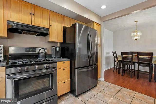 8556 CASTOR AVE, Philadelphia, PA 19152