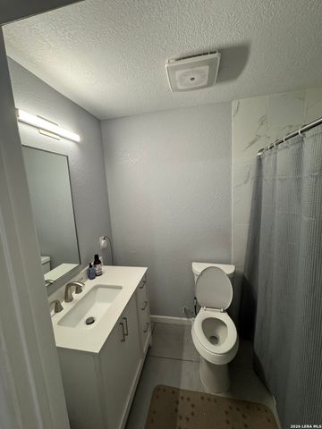 8811 Dale Vly Dr, San Antonio, TX 78227