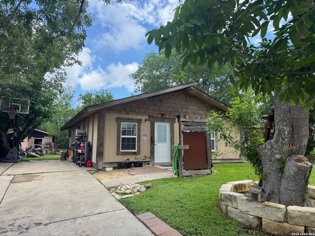 8811 Dale Vly Dr, San Antonio, TX 78227