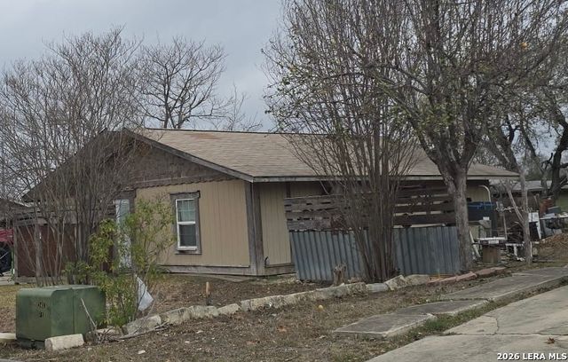 8811 Dale Vly Dr, San Antonio, TX 78227