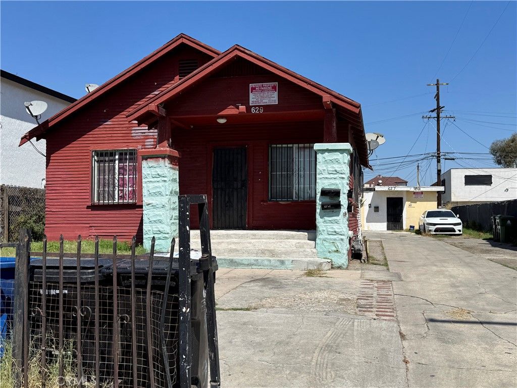 627 W 75th, Los Angeles, CA 90044 — exterior