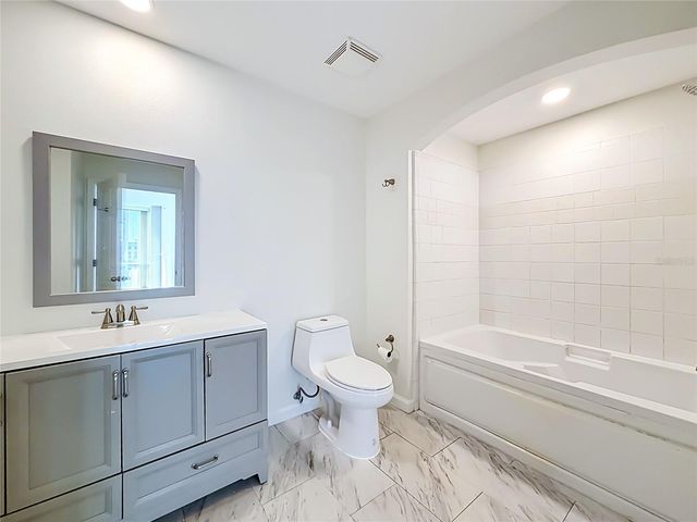 322 E CENTRAL BOULEVARD 815, Orlando, FL 32801