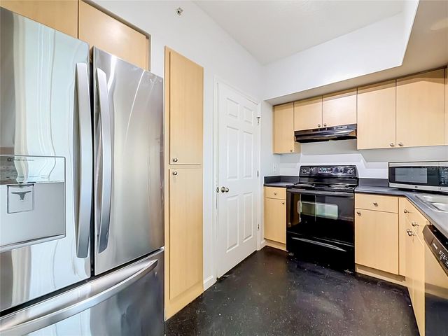 322 E CENTRAL BOULEVARD 815, Orlando, FL 32801