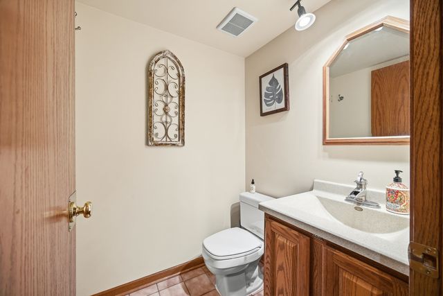 9621 W 56th Street, Countryside, IL 60525