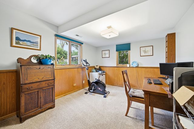 9621 W 56th Street, Countryside, IL 60525