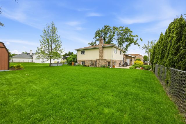 9621 W 56th Street, Countryside, IL 60525