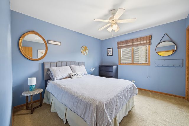 9621 W 56th Street, Countryside, IL 60525