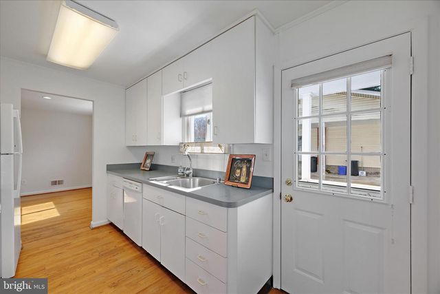 14103 CHADWICK LN, Rockville, MD 20853