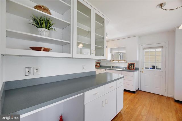 14103 CHADWICK LN, Rockville, MD 20853