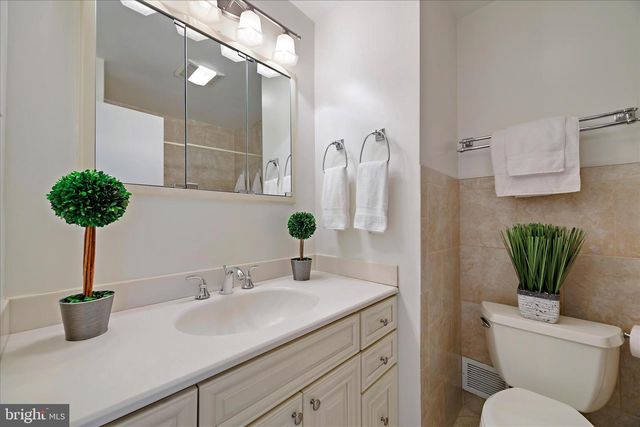 14103 CHADWICK LN, Rockville, MD 20853