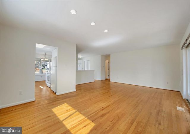 14103 CHADWICK LN, Rockville, MD 20853