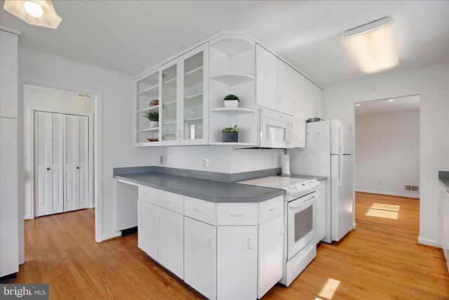 14103 CHADWICK LN, Rockville, MD 20853