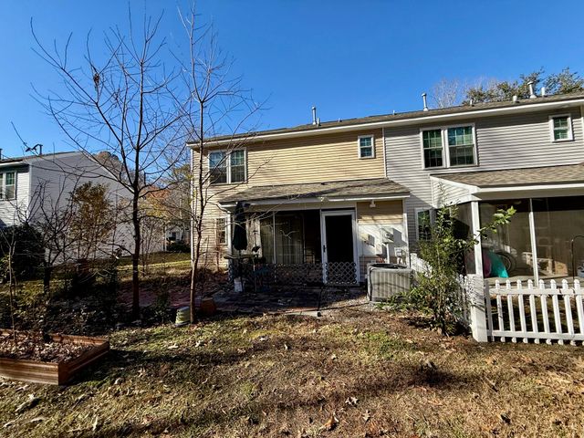 8105 Shadow Oak Drive, North Charleston, SC 29406