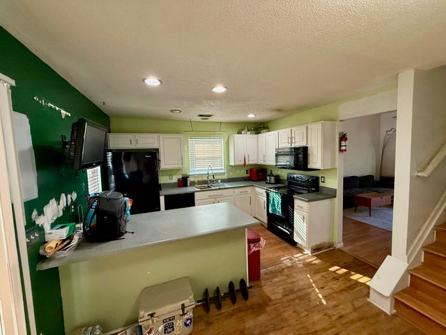 8105 Shadow Oak Drive, North Charleston, SC 29406