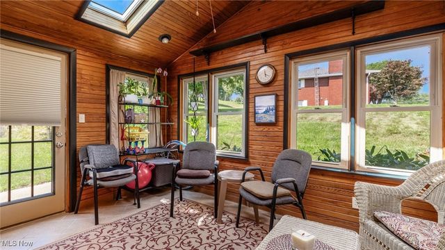3545 Dillon Falls Rd, Zanesville, OH 43701
