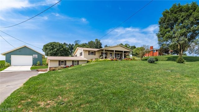 3545 Dillon Falls Rd, Zanesville, OH 43701