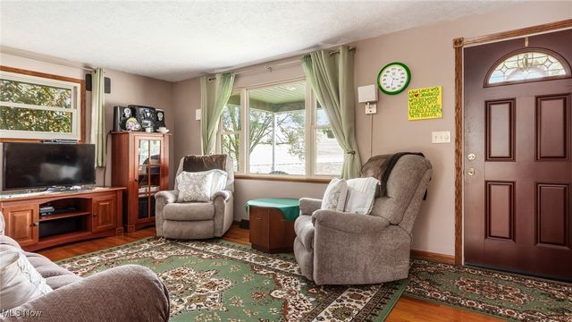 3545 Dillon Falls Rd, Zanesville, OH 43701