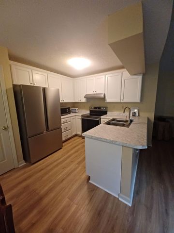 9592 CHI CHI LN, Lakeland, TN 38002