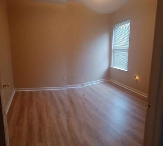 9592 CHI CHI LN, Lakeland, TN 38002