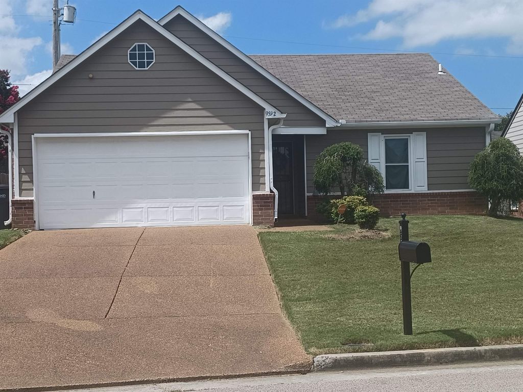 9592 CHI CHI LN, Lakeland, TN 38002