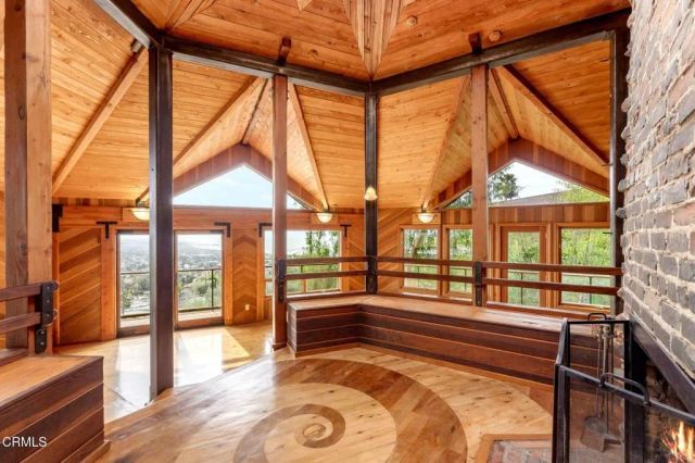 440 Mariposa Drive, Ventura, CA 93001