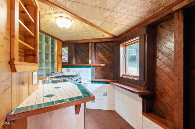 440 Mariposa Drive, Ventura, CA 93001