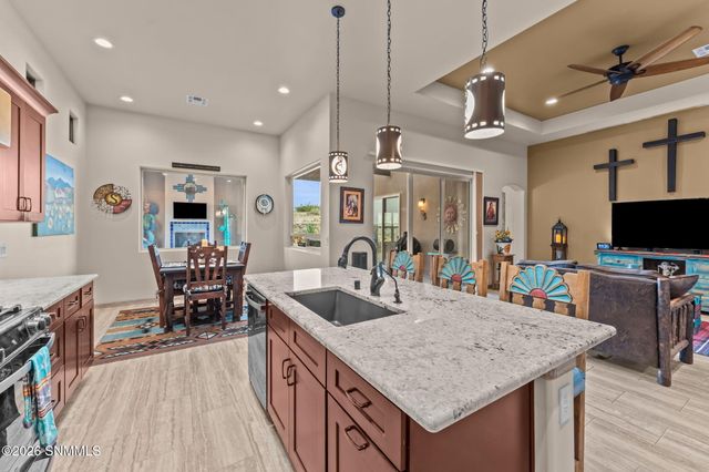8173 Willow Bloom Circle, Las Cruces, NM 88007