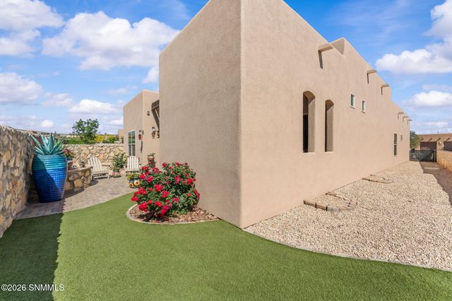 8173 Willow Bloom Circle, Las Cruces, NM 88007
