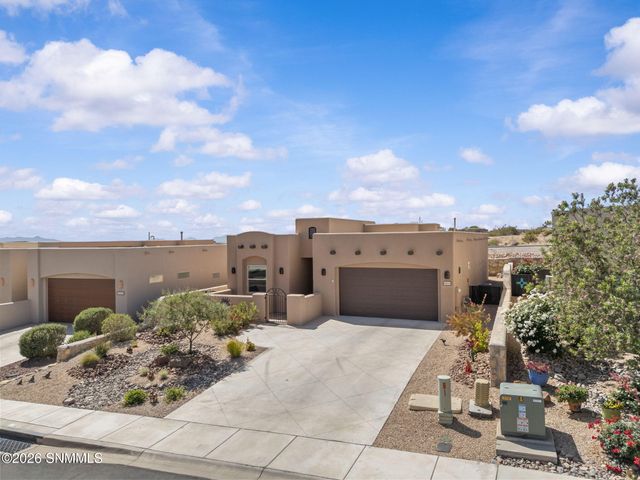 8173 Willow Bloom Circle, Las Cruces, NM 88007