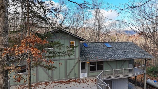 254 Mountain Woods Road, Blairsville, GA 30512