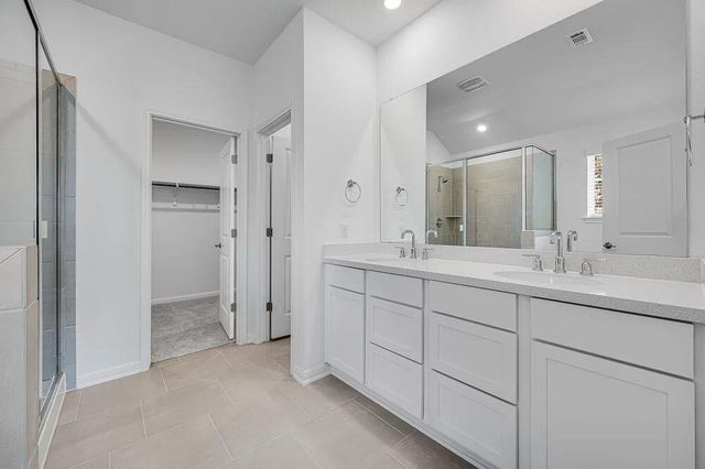 208 Childress ST, Hutto, TX 78634