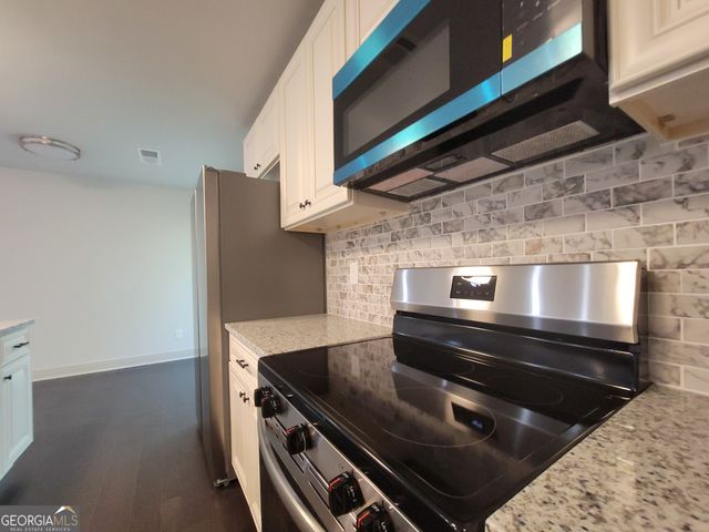 402 Loblolly Ridge, Locust Grove, GA 30248