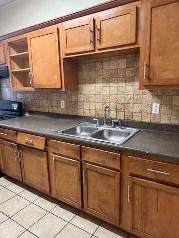 627 Holderness Street SW, Atlanta, GA 30310