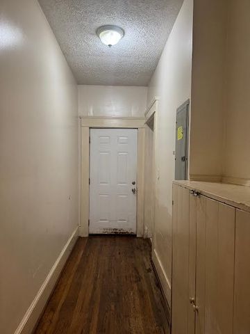 627 Holderness Street SW, Atlanta, GA 30310
