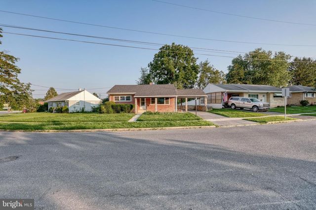 5 WILLIAM PENN DR, Camp Hill, PA 17011