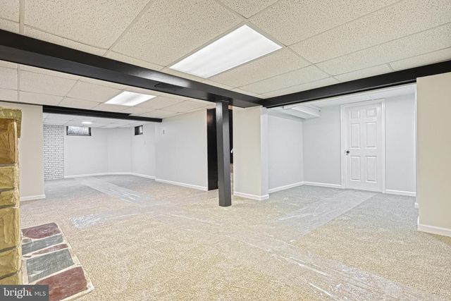 5 WILLIAM PENN DR, Camp Hill, PA 17011