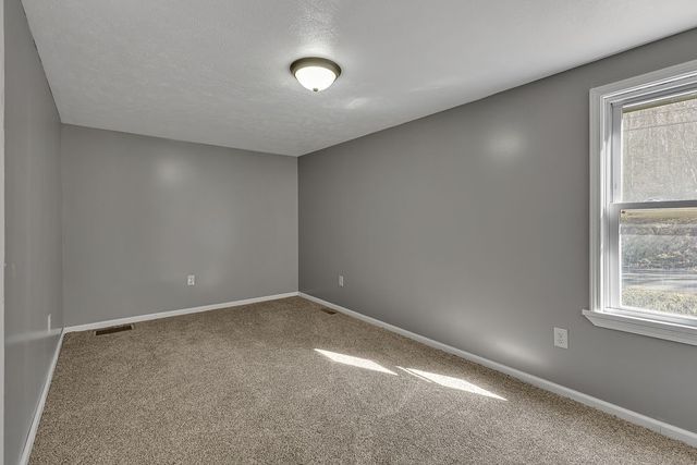 589 Pine Run Rd, New Sewickley Twp, PA 15042