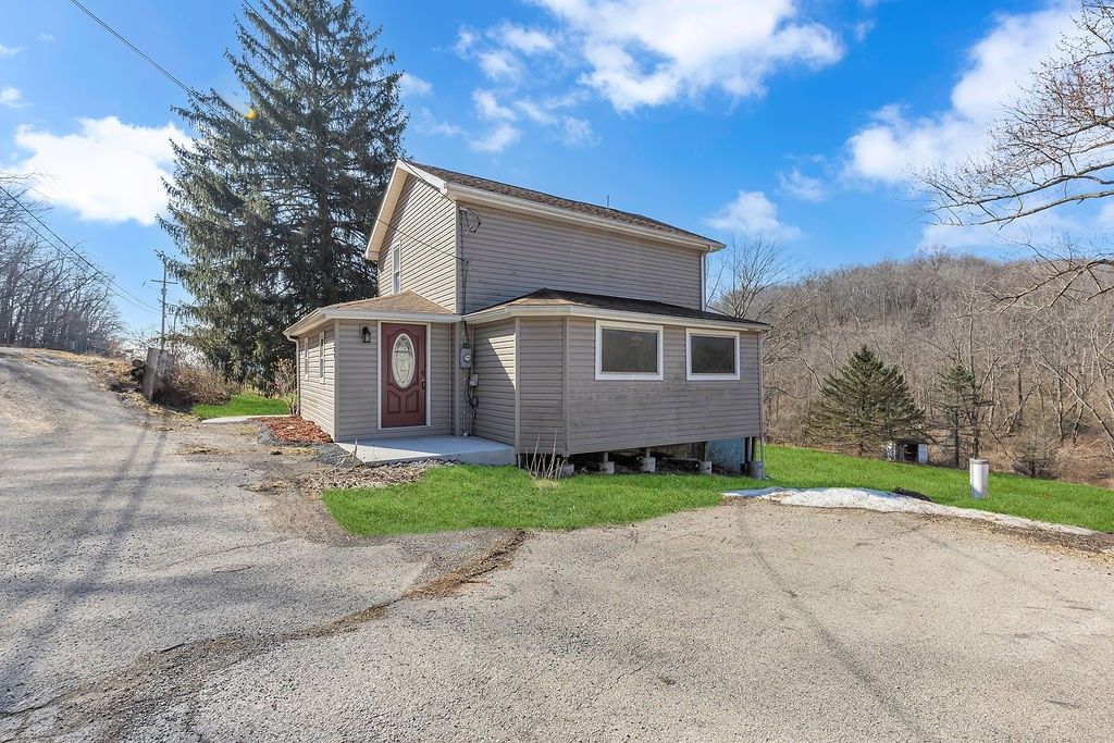 589 Pine Run Rd, New Sewickley Twp, PA 15042