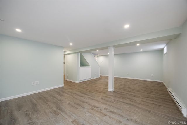 12 Valley View Road, Hyde Park, NY 12538