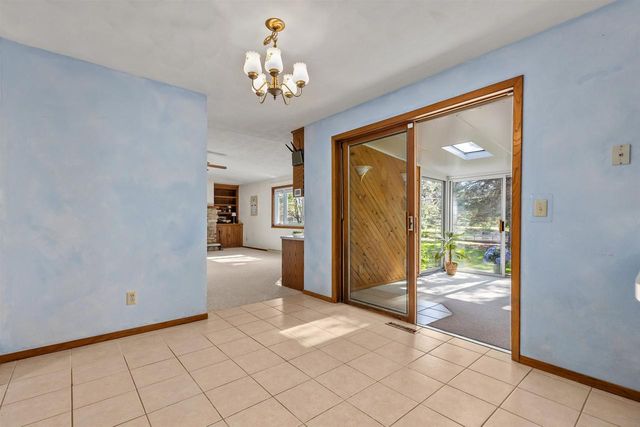 32 THISTLE DOWN COURT, Appleton, WI 54915