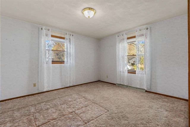 32 THISTLE DOWN COURT, Appleton, WI 54915