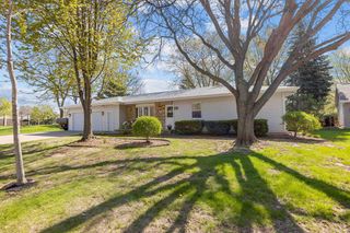 32 THISTLE DOWN COURT, Appleton, WI 54915