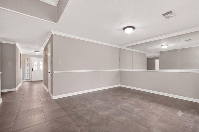 324 Champions Colony Iii, Houston, TX 77069