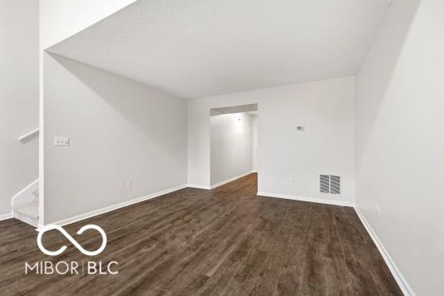 15201 Bird Watch Way, Noblesville, IN 46060