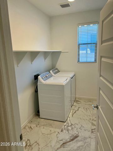 10214 W INDIANOLA Avenue, Avondale, AZ 85392